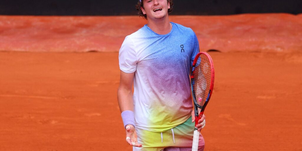 joao-fonseca-perde-na-estreia-do-masters-1000-de-roma-e-e-eliminado