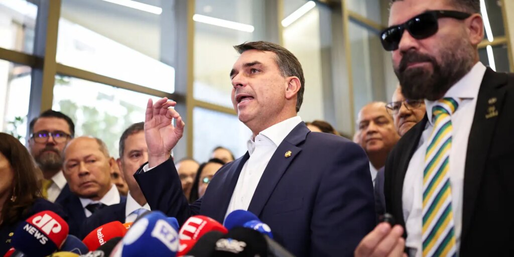 flavio-confirma-encontro-com-vorcaro-apos-banqueiro-ter-sido-preso
