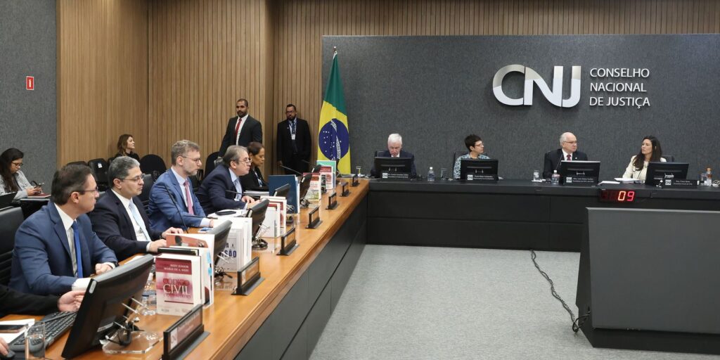 cnj-aprova-contracheque-unico-para-juizes-de-todo-pais