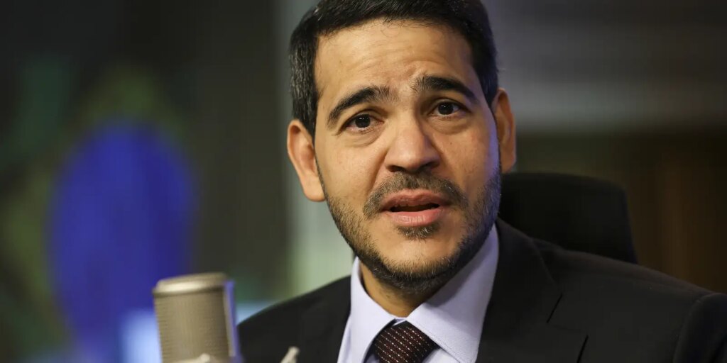 lula-diz-que-vai-indicar-novamente-messias-ao-stf