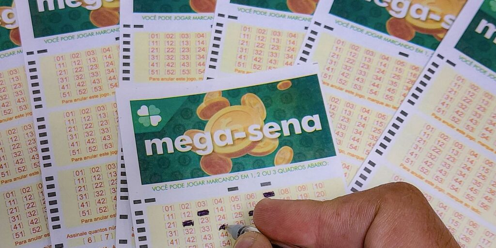 mega-sena-acumula-e-premio-principal-vai-para-r$-16-milhoes
