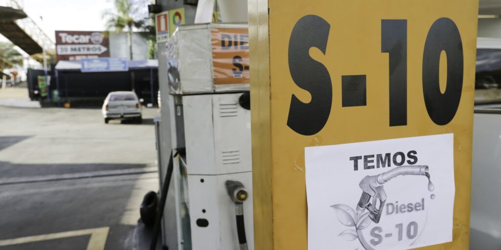 petrobras-ajusta-precos-do-diesel-para-r$-1,12