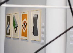 geometria-em-movimento:-exposicao-mostra-a-arte-de-servulo-esmeraldo