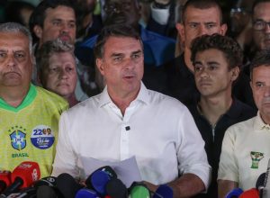 pf-investiga-circunstancias-da-fuga-de-flavio-bolsonaro-do-brasil